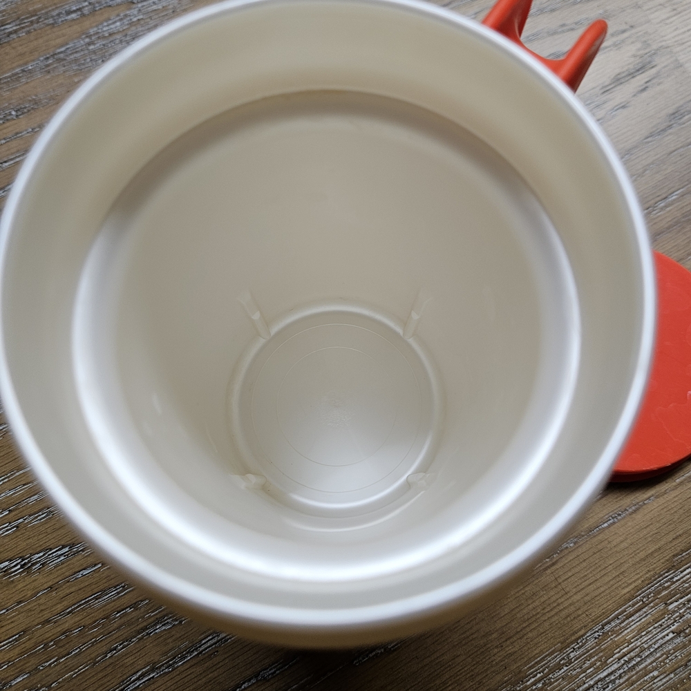 Warner Bros. Yosemite Red Plastic Coffee Mug with Handle - Picture 7 of 8